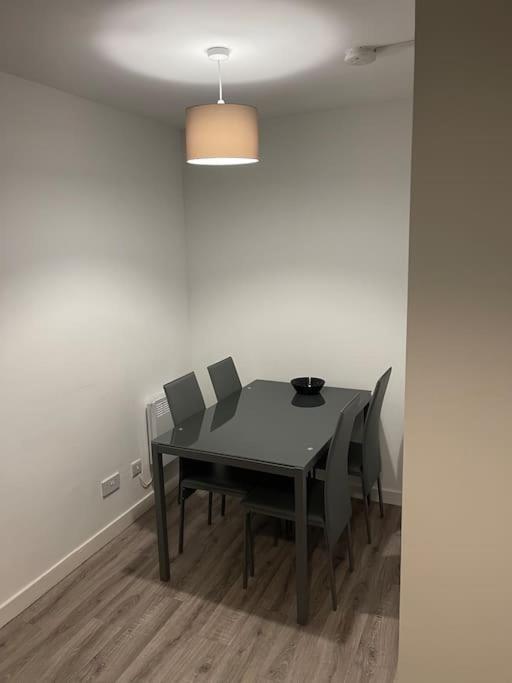 Modern 2 Bedroom City Apartment 글라스고 외부 사진